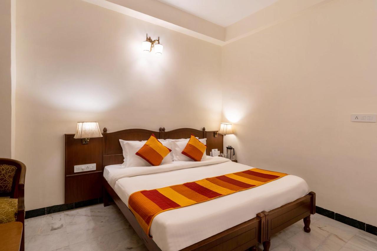 Sarovar - Lake Facing Boutique Hotel On Lake Pichola Udaipur Exterior photo