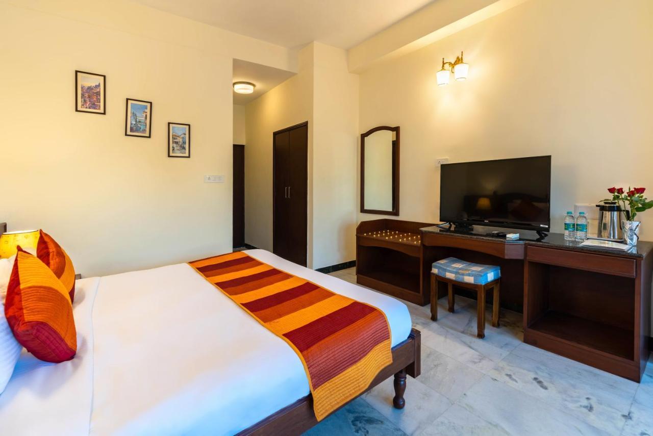 Sarovar - Lake Facing Boutique Hotel On Lake Pichola Udaipur Exterior photo
