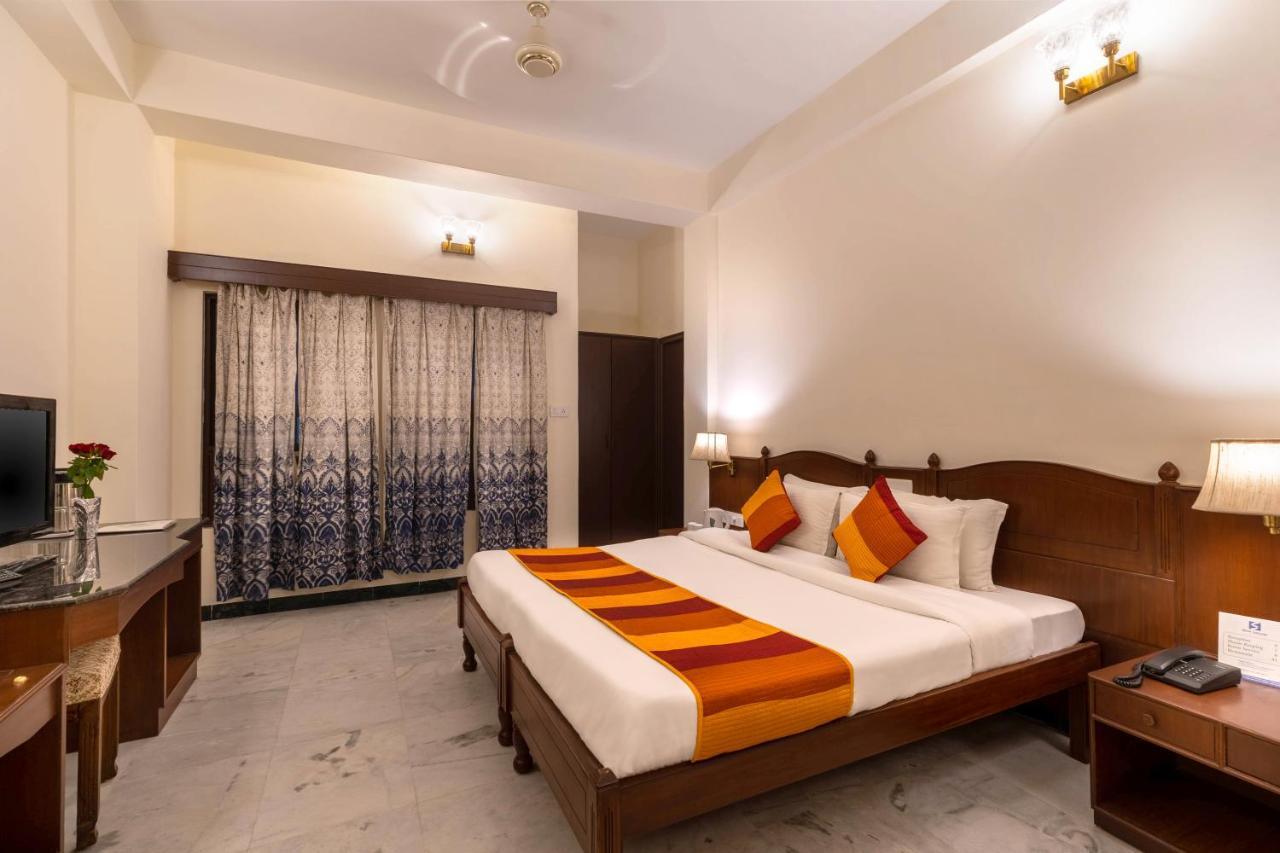 Sarovar - Lake Facing Boutique Hotel On Lake Pichola Udaipur Exterior photo