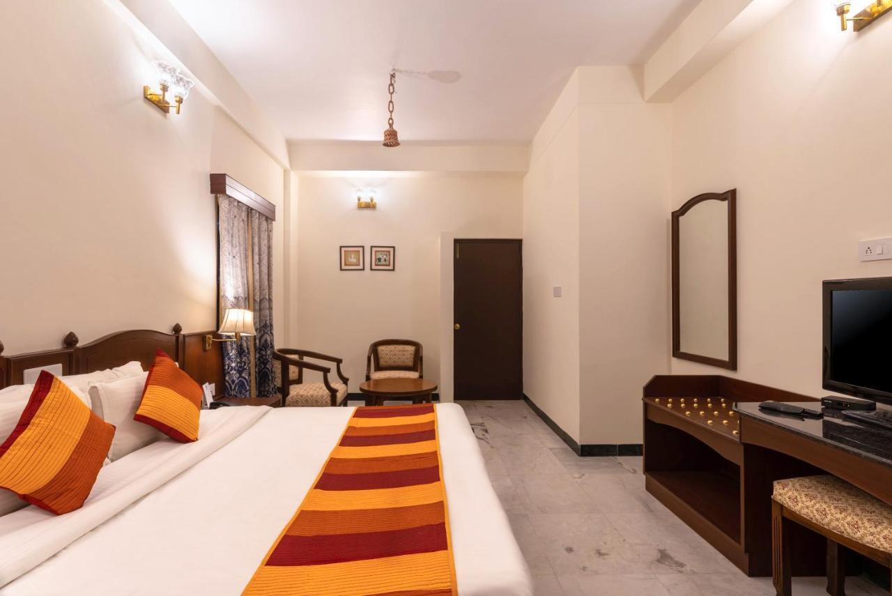 Sarovar - Lake Facing Boutique Hotel On Lake Pichola Udaipur Exterior photo