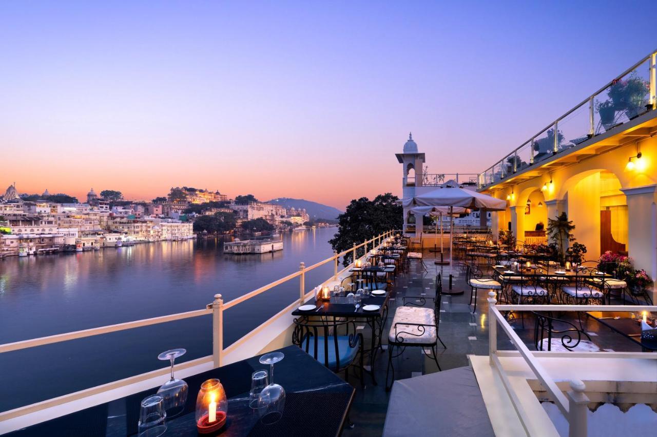 Sarovar - Lake Facing Boutique Hotel On Lake Pichola Udaipur Exterior photo